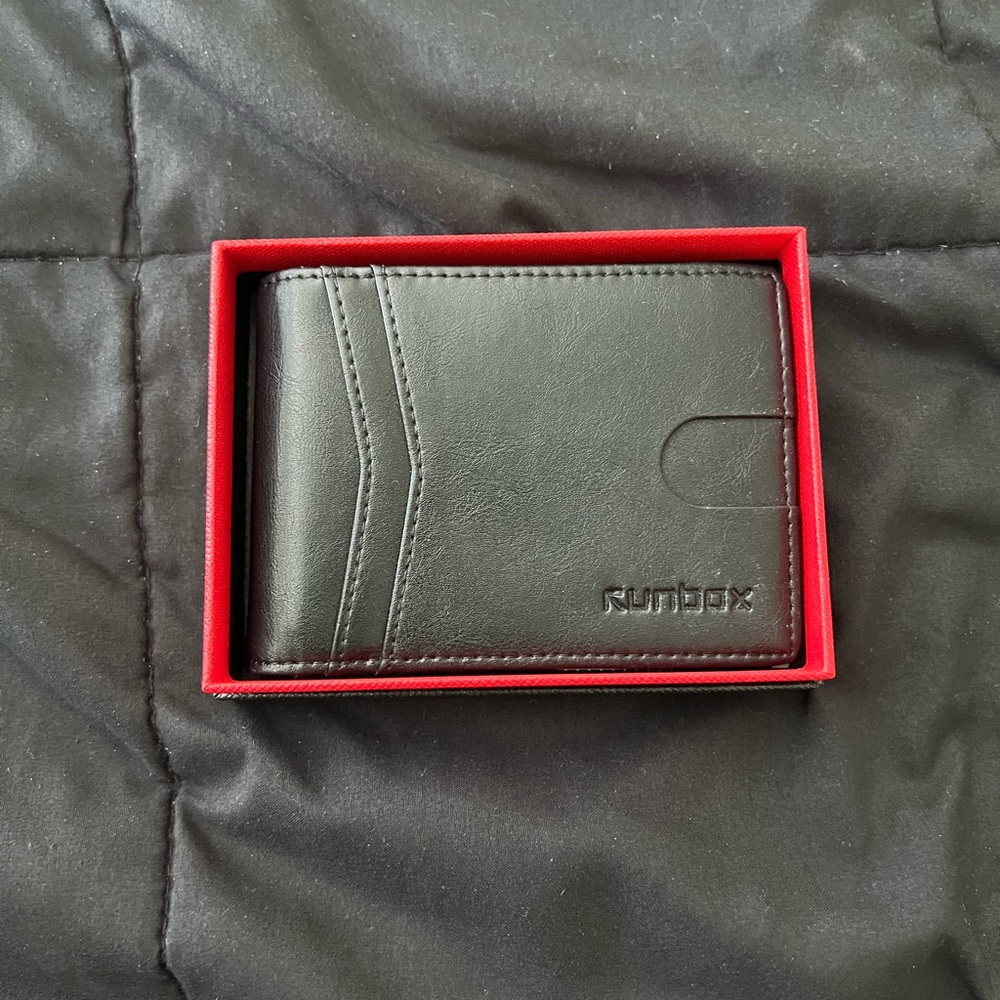 Runbox Wallet - Picture 3 of 3